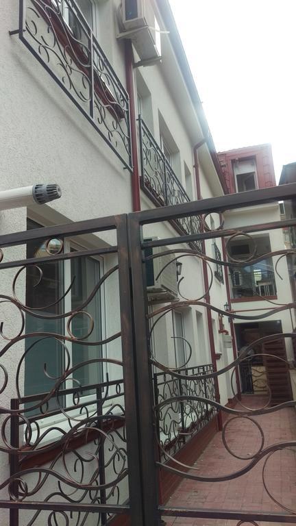 Ferienwohnung Garsoniere Dinu Bukarest Zimmer foto