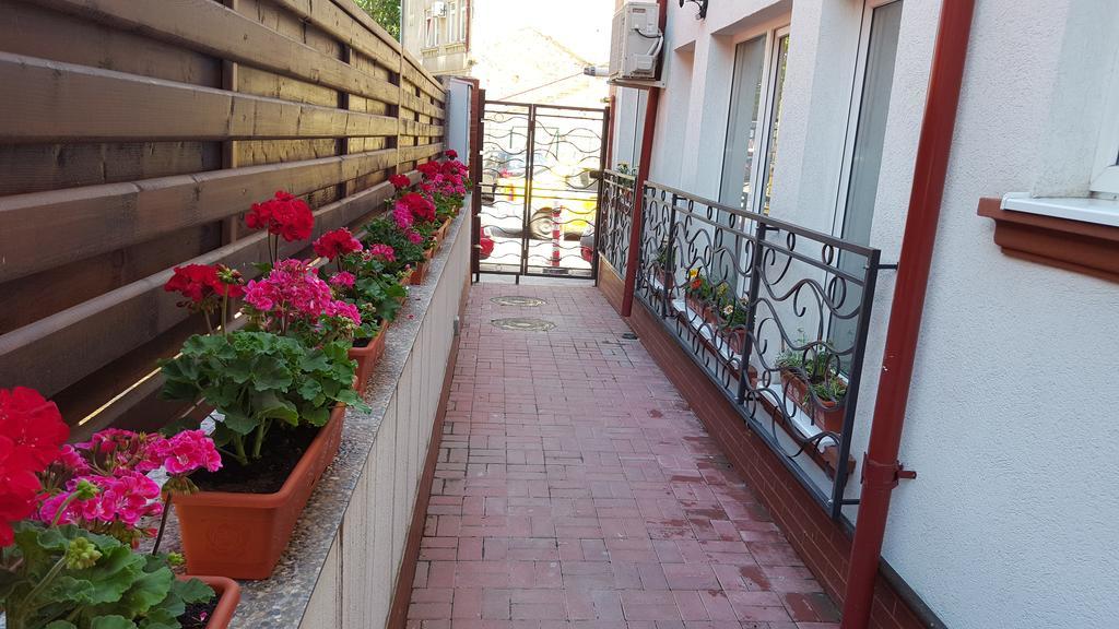 Ferienwohnung Garsoniere Dinu Bukarest Exterior foto