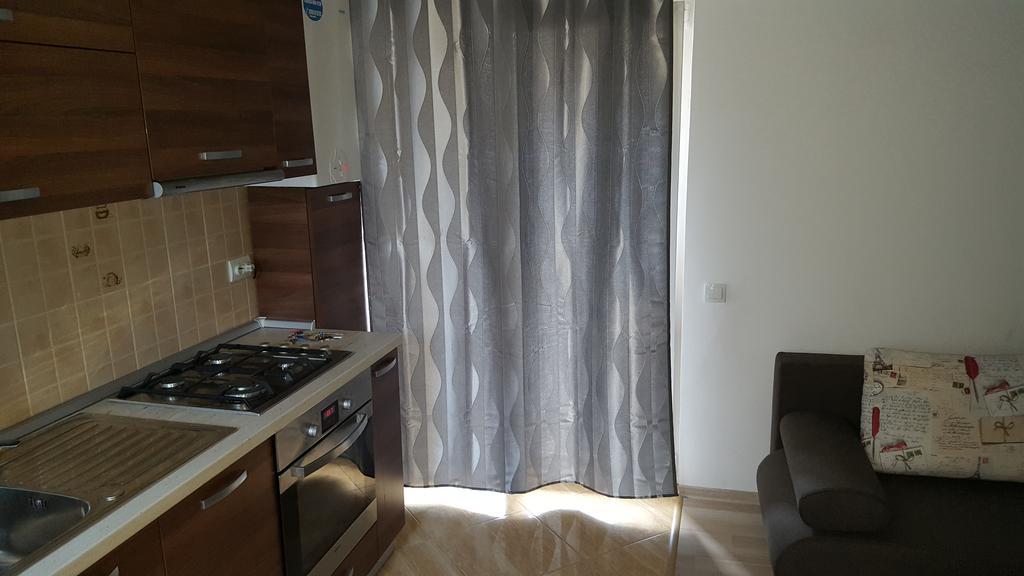 Ferienwohnung Garsoniere Dinu Bukarest Exterior foto