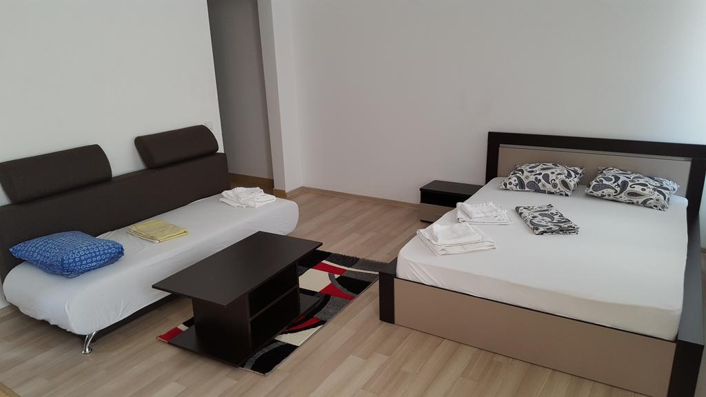 Ferienwohnung Garsoniere Dinu Bukarest Exterior foto