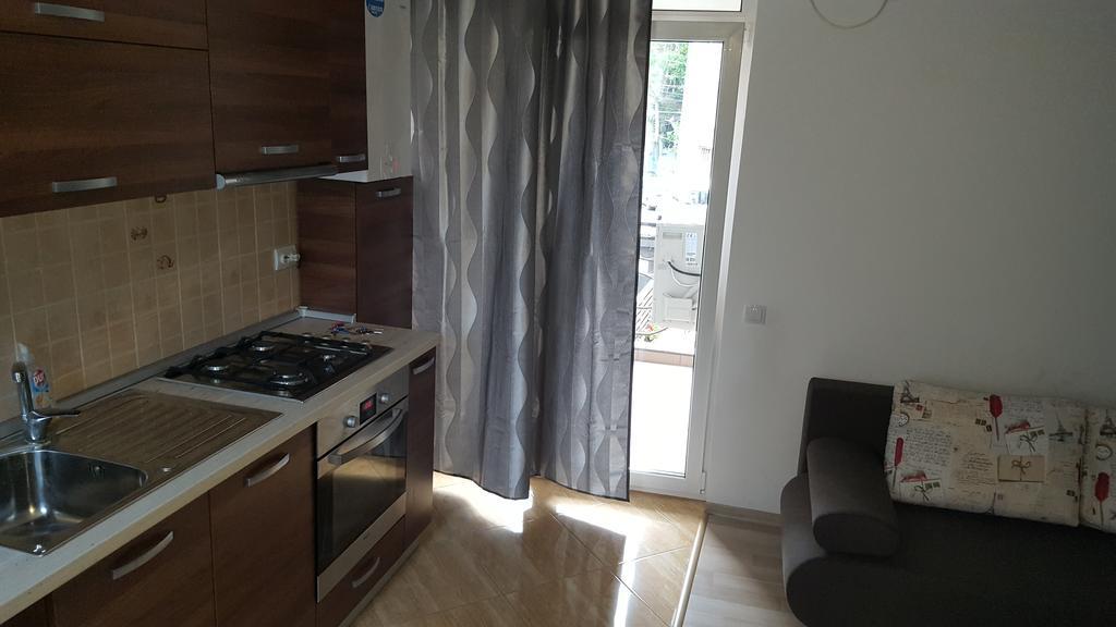 Ferienwohnung Garsoniere Dinu Bukarest Exterior foto